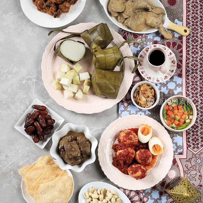 Ketupat Lebaran Set, Lebaran Eid期间提供的全套菜单